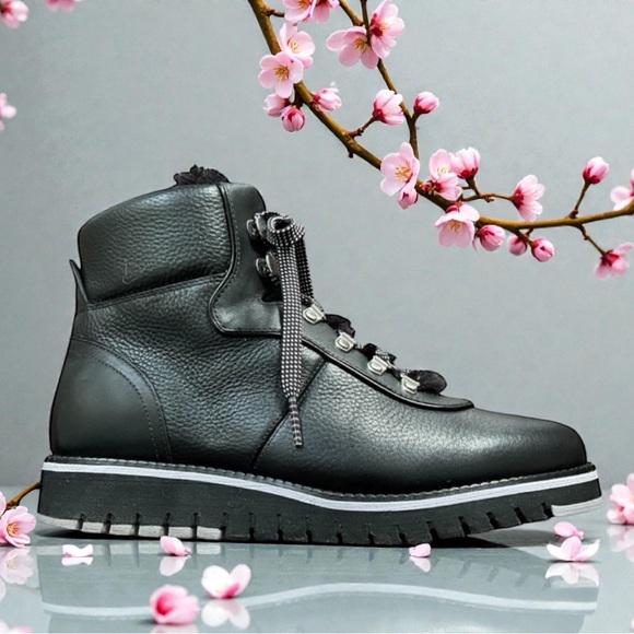 COLE HAAN ZeroGrand Explore Upstate Hiker Boots • Size 7B • Women - Picture 1 of 9